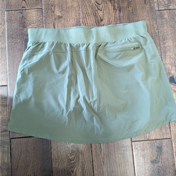 All In Motion skort - Picture 4 of 4